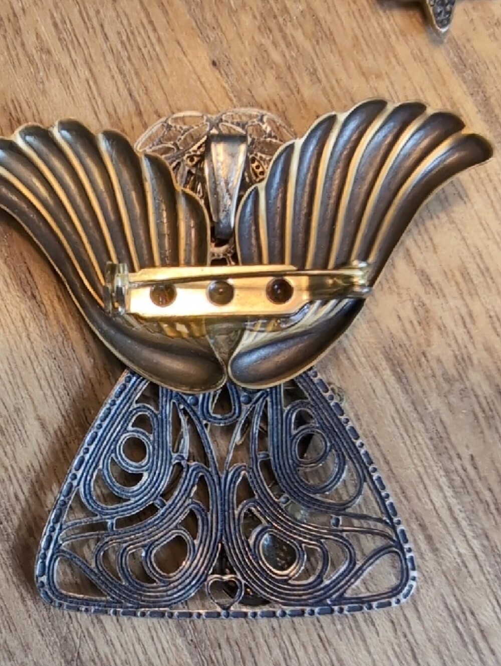DD Moon & Star and Filigree Brooch Set - Picture 6 of 11